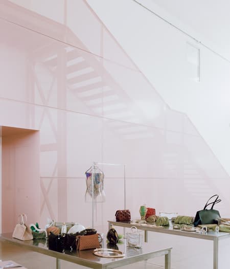 Bottega Bruzziches Headquarters